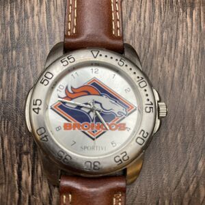 Denver Broncos Quartz 43 mm Men’s Watch Silver Tone Brown Band New Battery